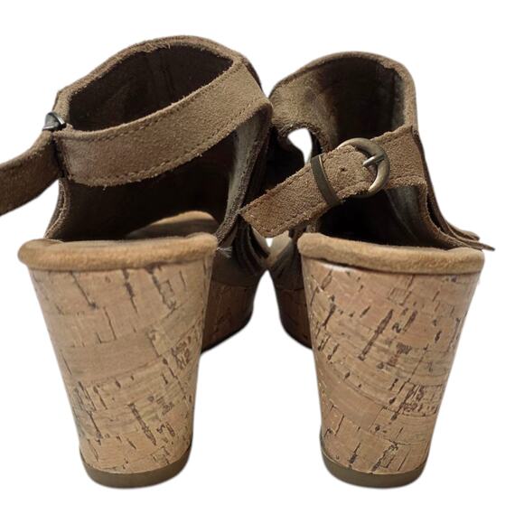 Minnetonka Women's Ashley Wedge Sandal - Tan Suede Fringe - Size 8 - Picture 4 of 6